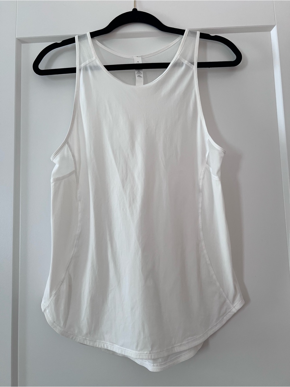 LuLulemon Sculpt white tank top size 4